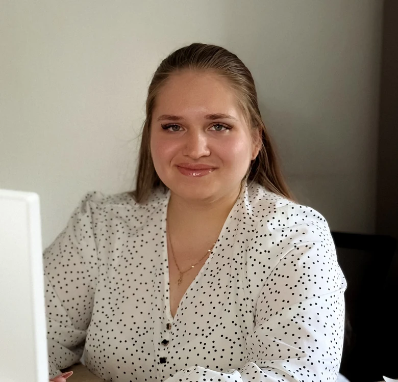 Лощинина Анастасия Сергеевна — Юрист судебного отдела